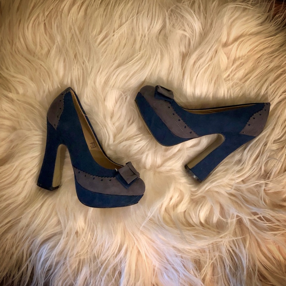 Navy &Gray JACOBIES Suede Platform Pumps 💙💙💙